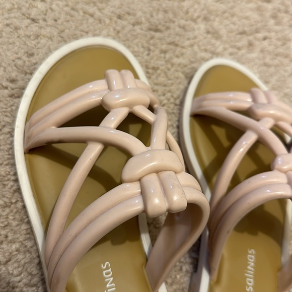 Mini Melissa Sandals - Picture 2 of 4